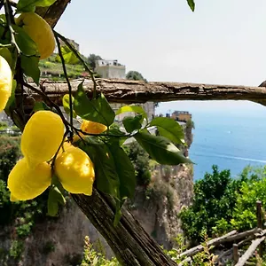 Отель La Pergola, Амальфи