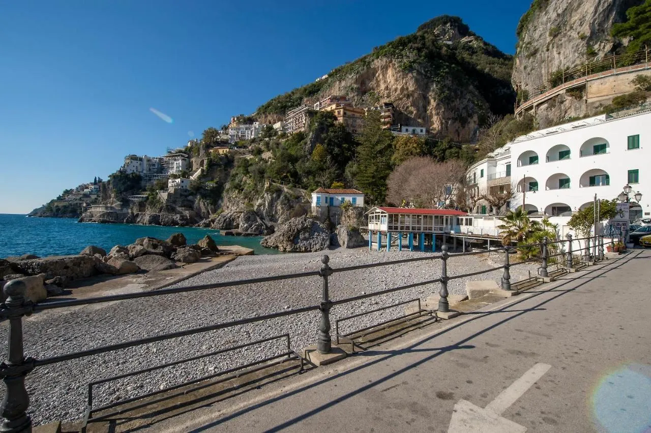 Sea Pearl Amalfi Apartment 0*,