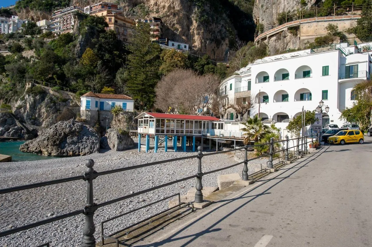 Sea Pearl Amalfi Apartment Italy